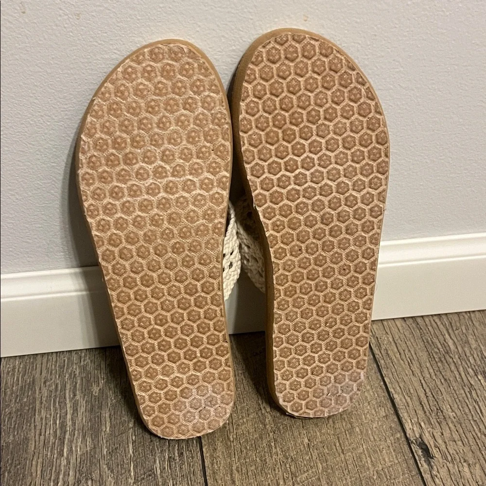 Elegant Off White Crochet Sandals - Picture 8 of 10